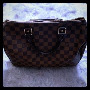 Louis Vuitton speedy